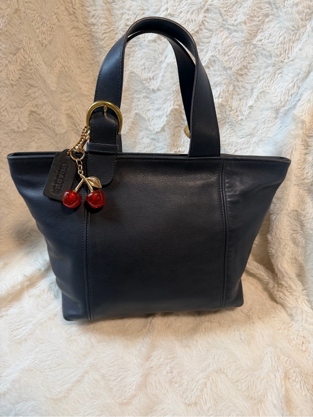 πVintage!! Coach mini Waverly navy blue leather with a gold hardware - Picture 4 of 14